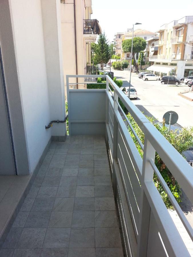 Nuovo Bilocale In Via Lagomaggio, 31 Rimini Exteriör bild