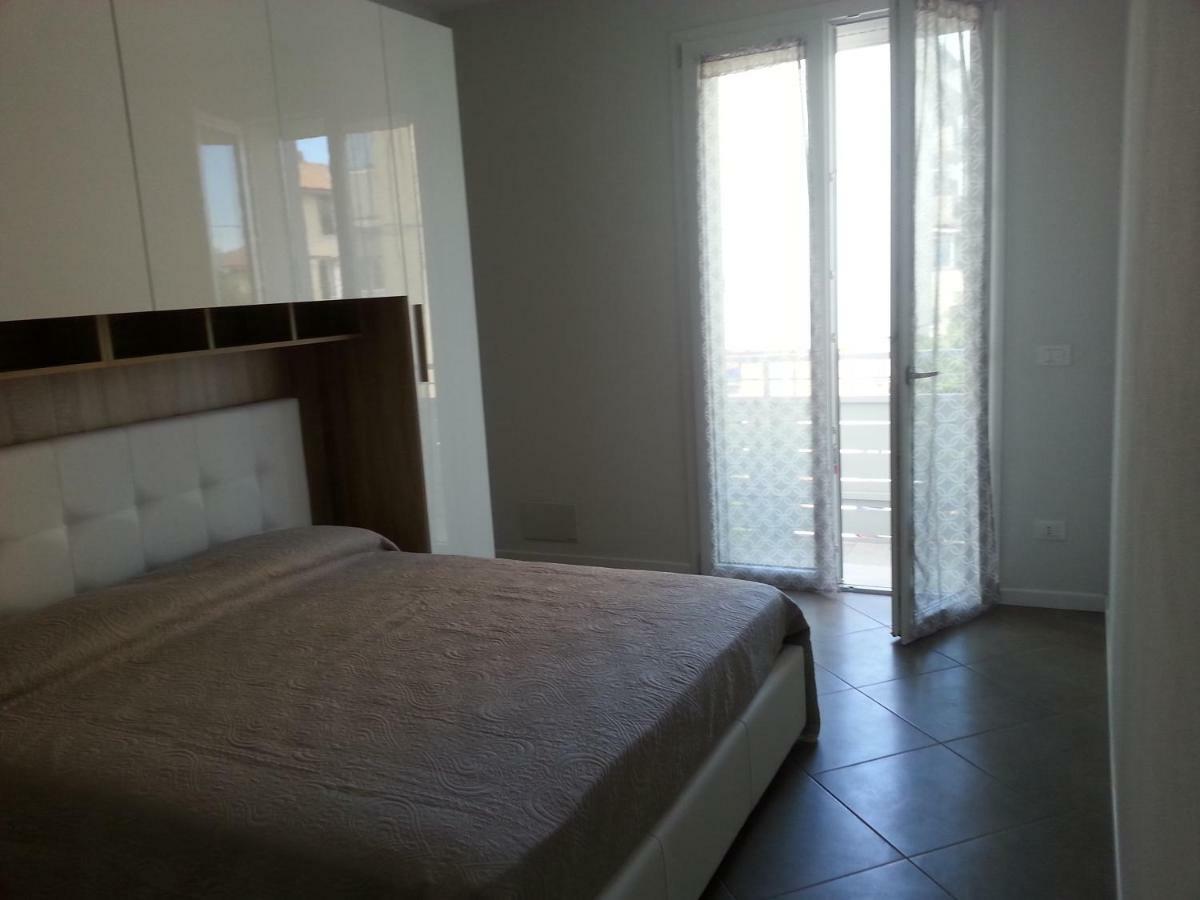 Nuovo Bilocale In Via Lagomaggio, 31 Rimini Exteriör bild